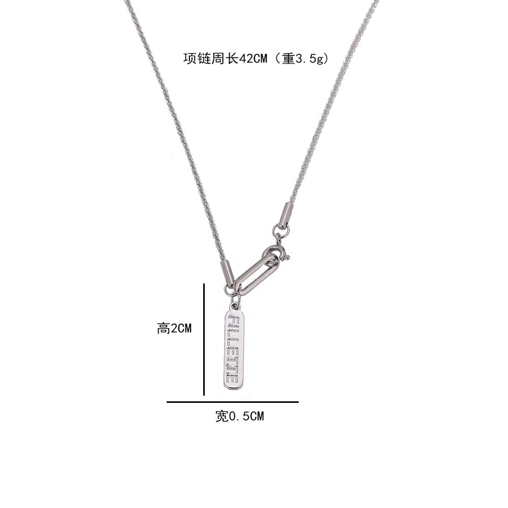 Mundo de aventura Ouyang Nana mismo collar 2023 nuevo nicho FILLETTE clavícula cadena colgante femenino