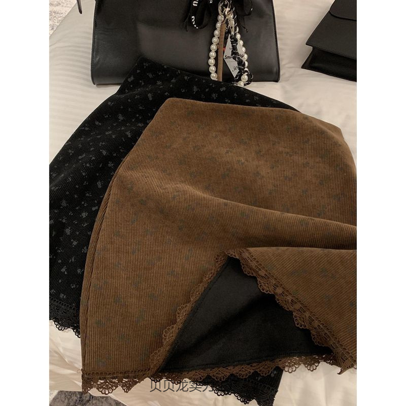 系碎花灯芯绒半身裙女秋冬季韩系复古高腰字短裙子