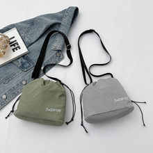 ���e�μ��ռ{����đ�����ڰ��������zӰ���R�^б���С��Ů�����l