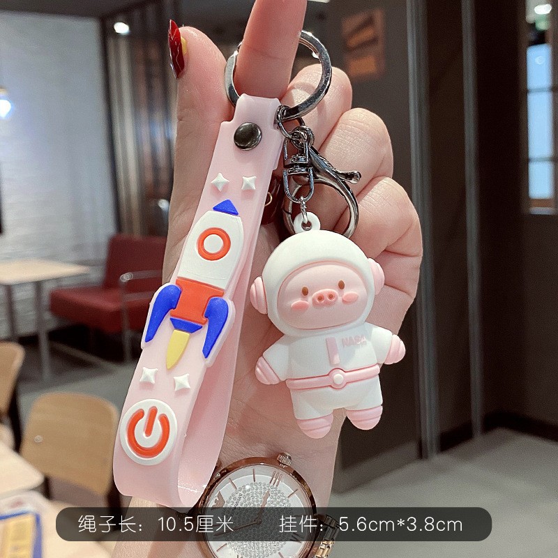 Venta directa de fábrica llavero colgante pequeño muñeca tridimensional llavero de coche mochila escolar colgante puesto al por mayor productos pequeños