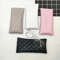 メーカーの定番モデルファッションの新型サングラス袋pu皮革弾口携帯高級防水メガネバッグ収納