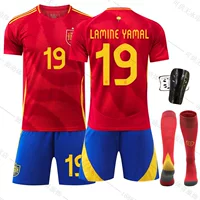 Футбол Training Kit (Испания) №7, юноши и взрослые размеры, набор с носками и защитными щитками