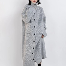 高领加厚麻花毛衣外套女秋冬新款复古慵懒风过膝针织开衫长款上衣