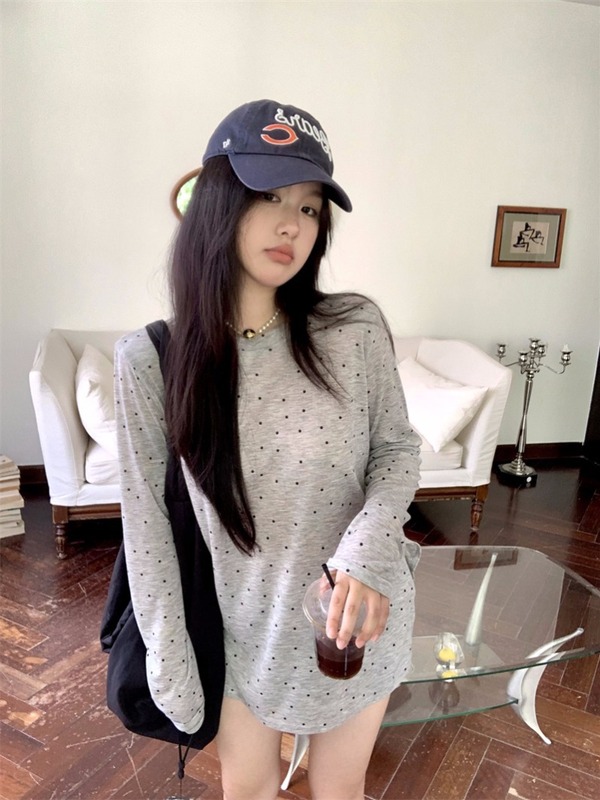 i慵懒风灰色圆领波点长袖T恤女2025秋季新款别致百搭宽松显瘦上衣|undefined