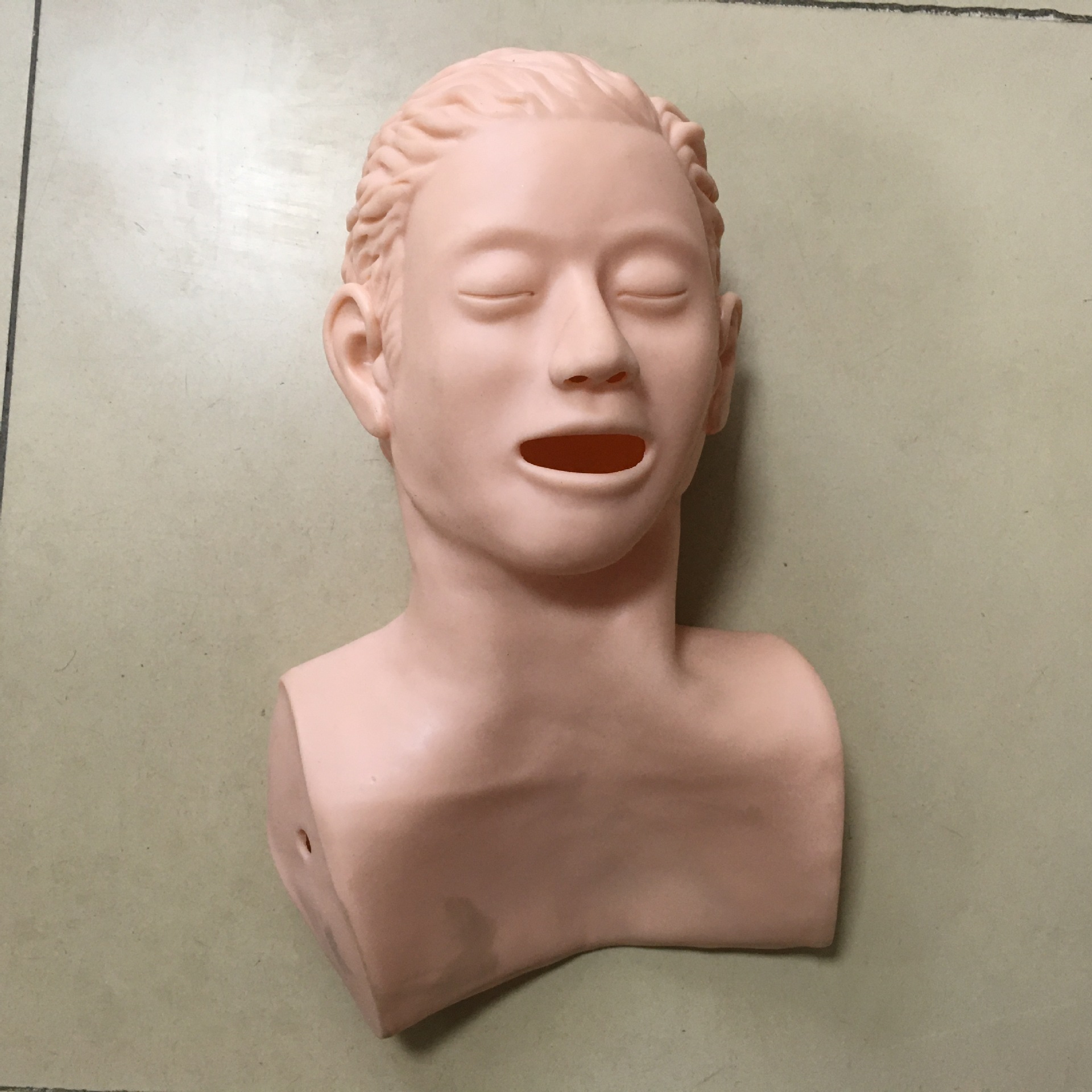 提供塑胶模具加工、搪胶、玩具制造铜合金成形模压铸模具热稳定