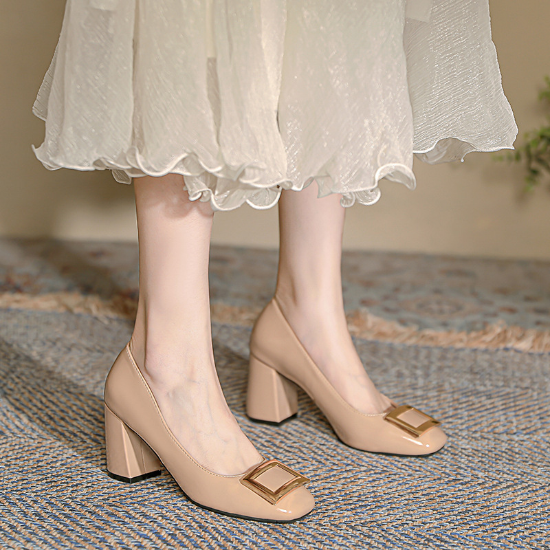 302-7 plus size high heels 41-43 fat feet wide feet square head commuter women's shoes thick heel temperament Joker comfortable single shoes