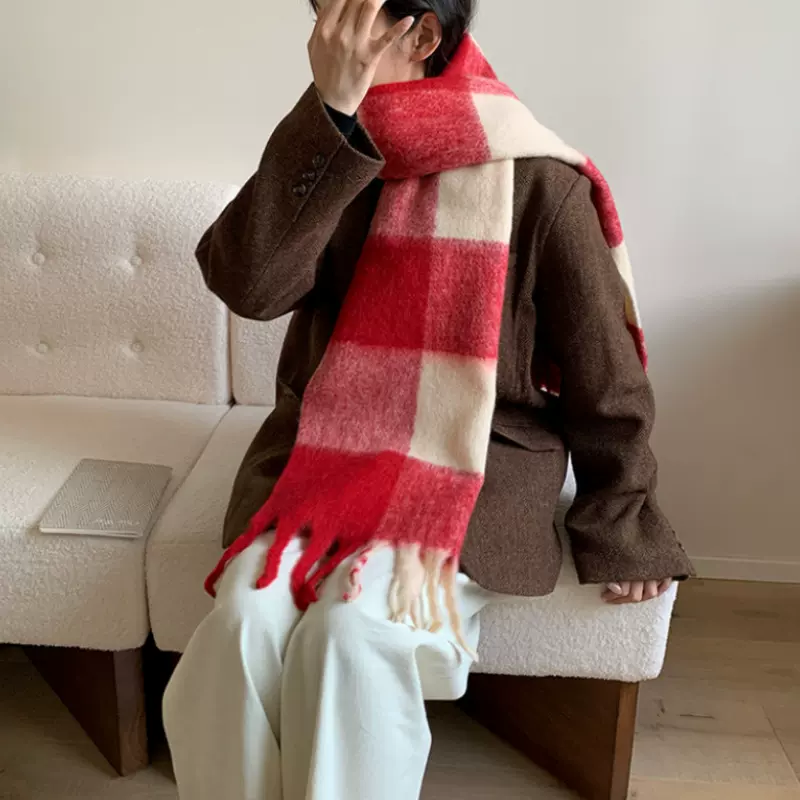 2024新款韩版复古方格流苏围巾秋冬女保暖百搭加厚围脖护颈披肩