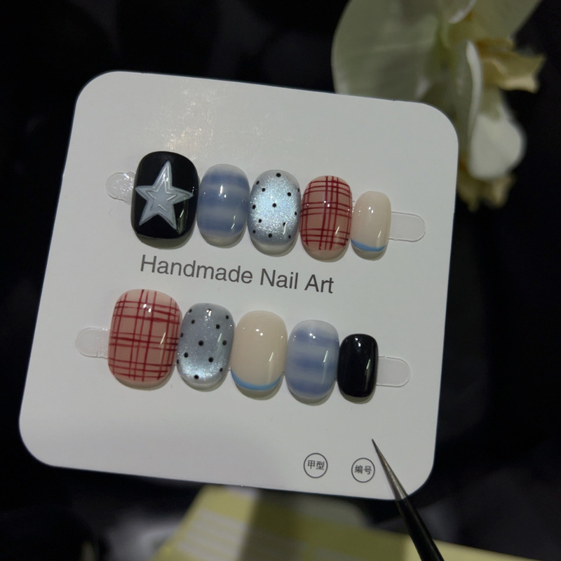 Xinbei [Xingyun Ge Ying] Ins Style Small Short Nails Simple and Fashionable Hand-Painted Star Plaid Fresh and White Manicure