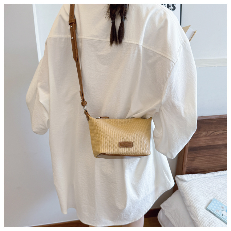 Summer niche underarm bag for women, 2025 new retro and fashionable handbag, versatile single-shoulder crossbody bucket bag undefined