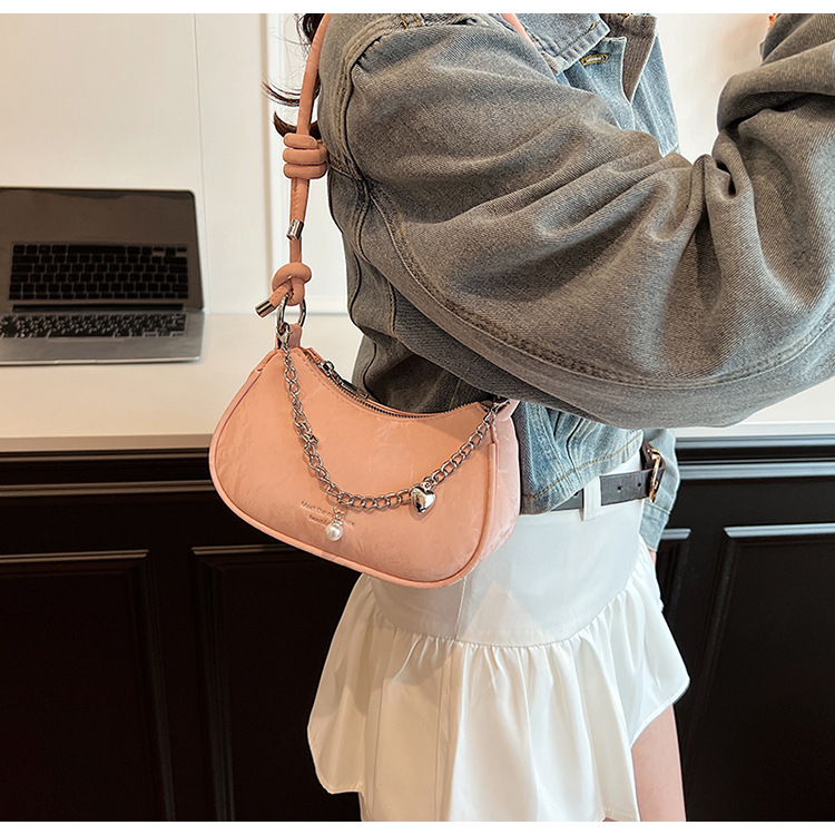 A stylish and stylish small handbag for ladies in 2025, a versatile and fashionable crossbody bag, a niche single-shoulder underarm bag for summer undefined
