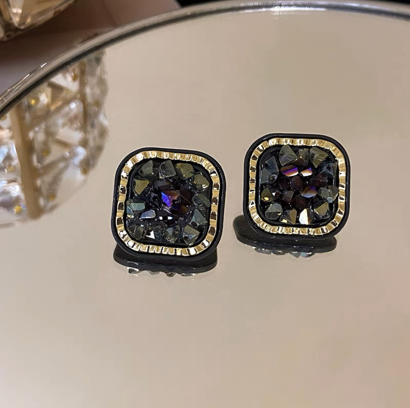 fashionable retro black square small design sophisticated earrings