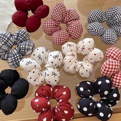 甘い花のスポンジの大腸の髪の輪の愛の格子縞のプリントの頭の縄の女性の韓系は簡単に団子の髪の毛の皮の筋を刺します。