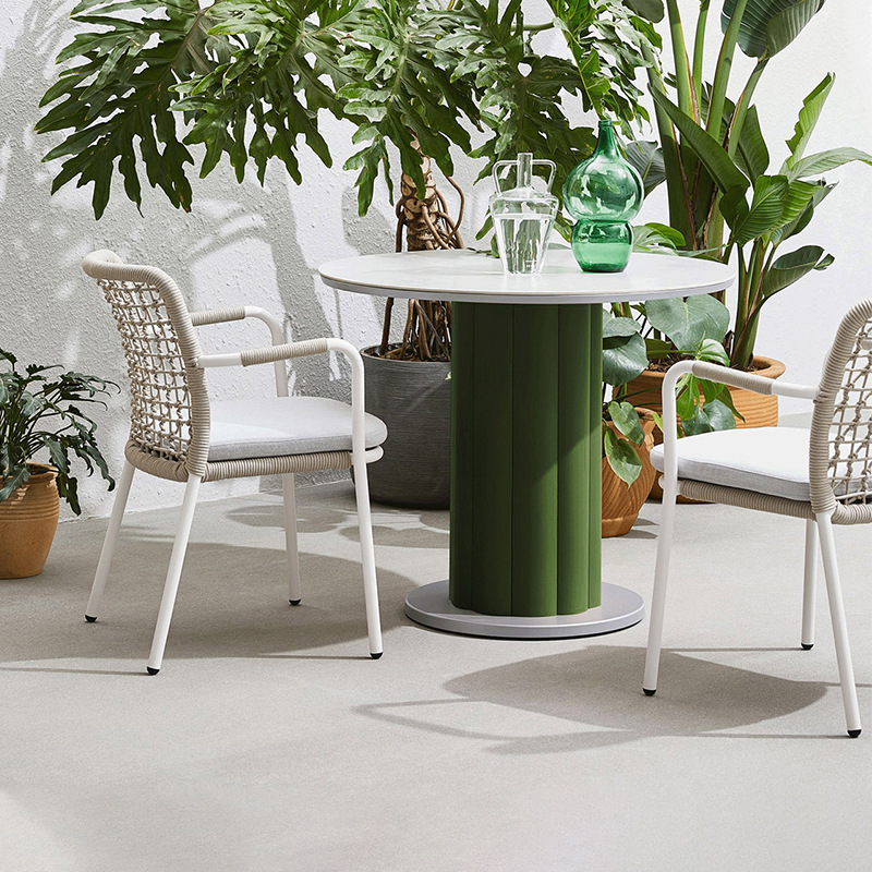 Conjunto de mesa y sillas de ratán para patio y jardín, mesa redonda impermeable y resistente al sol para balcón, muebles de aleación de aluminio. image 3
