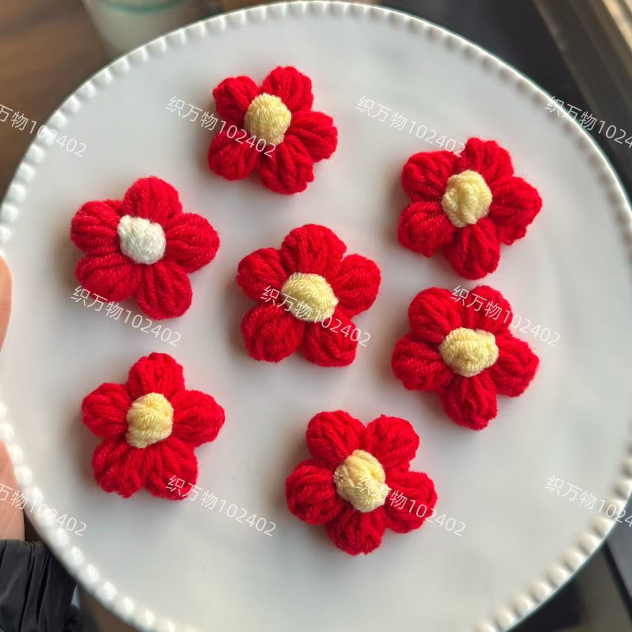 泡芙花手工钩织可爱小花发夹花朵毛线花配饰衣服装饰DIY花朵胸针