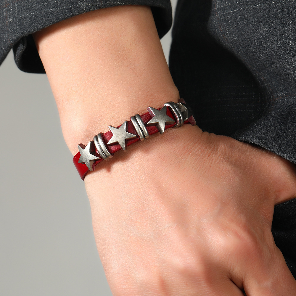 Pulseira de couro com pentagrama para homem estilo punk_voghion.com