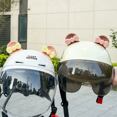 Motosiklet dəbilqələri, Helmet Ear Decorations Small