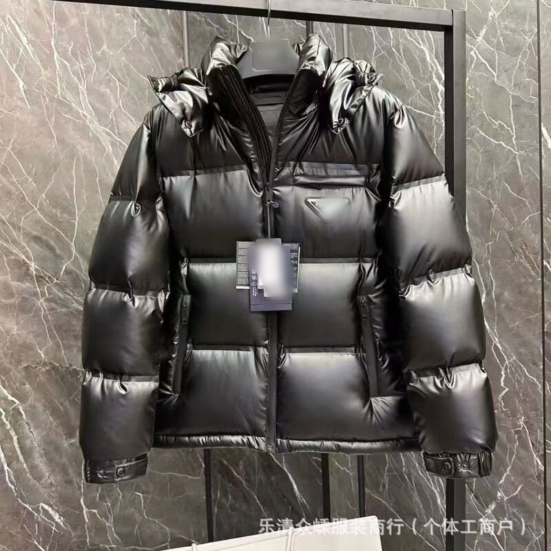 2025 Autumn/Winter New High-Quality Classic Original Label P Brand Triangle Iron Logo Pressed Logo Unisex Hooded down Jacket 2025 Autumn/Winter New High-Quality Classic Original Label P Brand Triangle Iron Logo Pressed Logo Unisex Hooded down Jacket