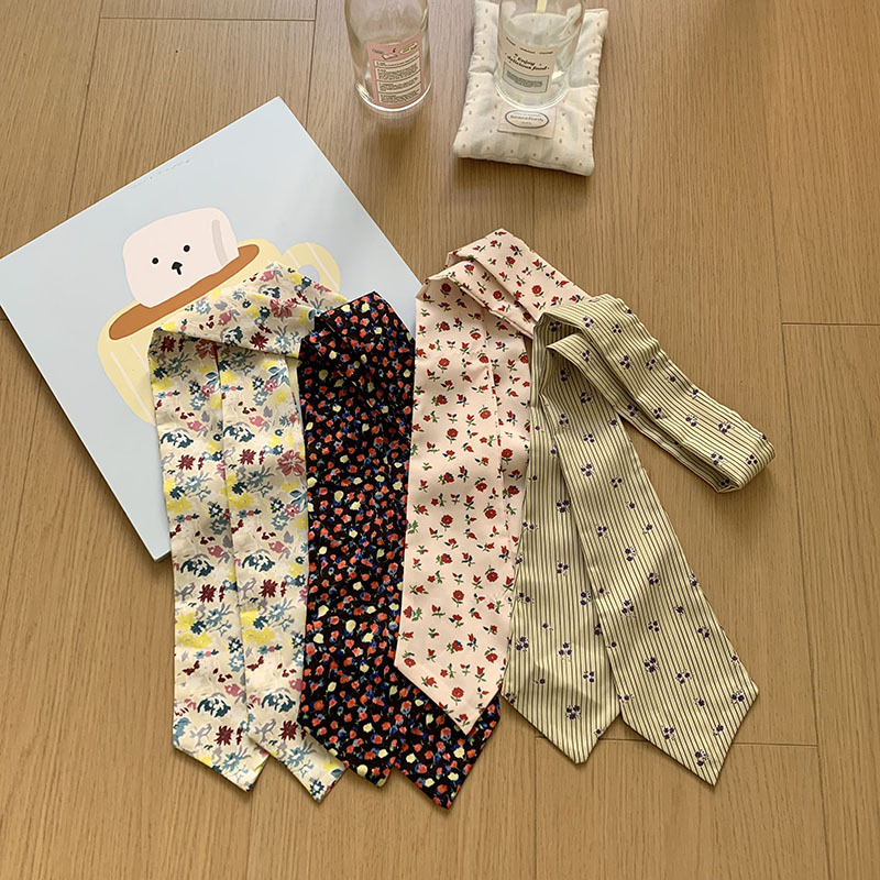 Bufanda de seda, tira larga, sentido de alta gama, nueva bufanda floral de verano, camisa y corbata, bufanda pequeña delgada, cinturón con cordones