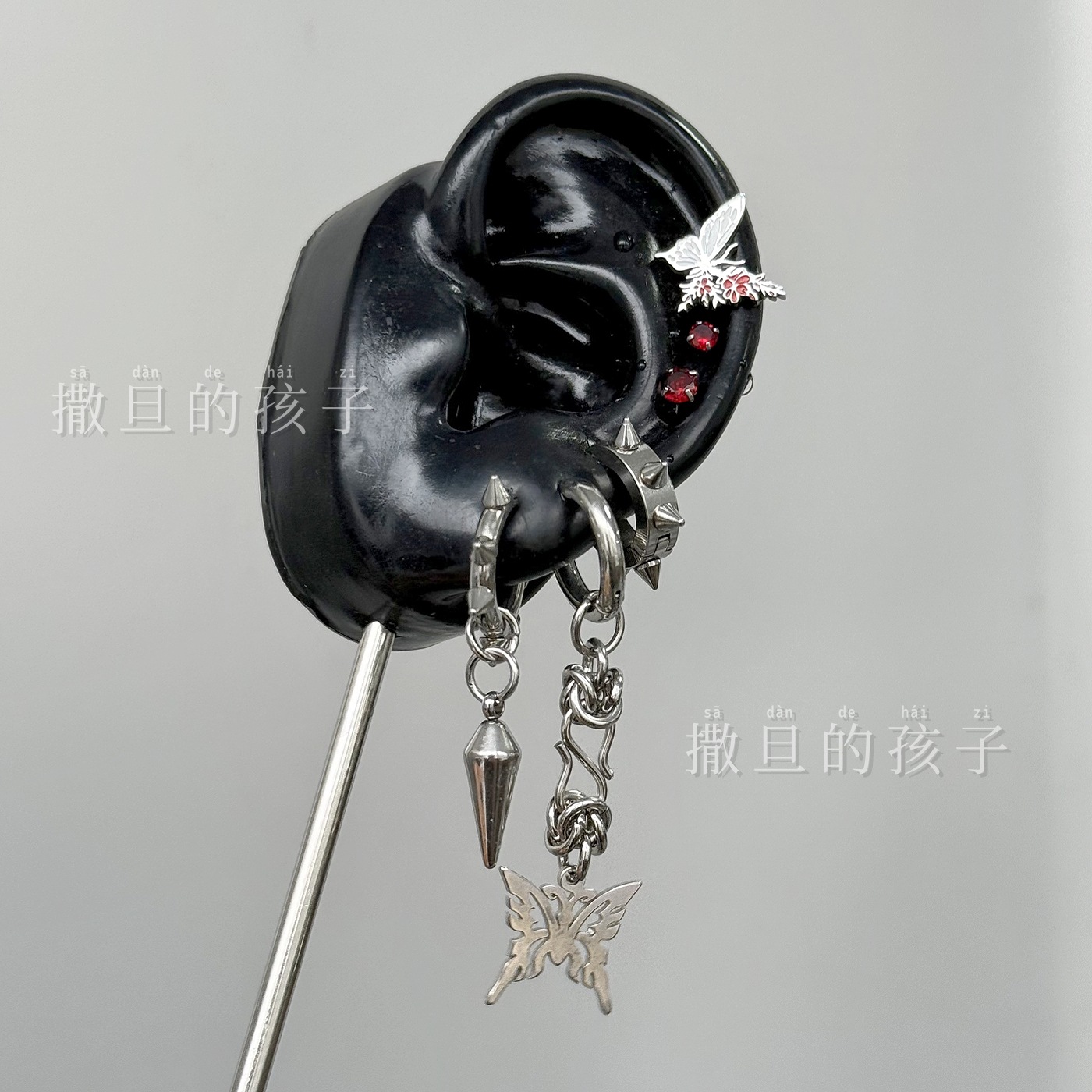 Pointed titanium steel lip stud product view