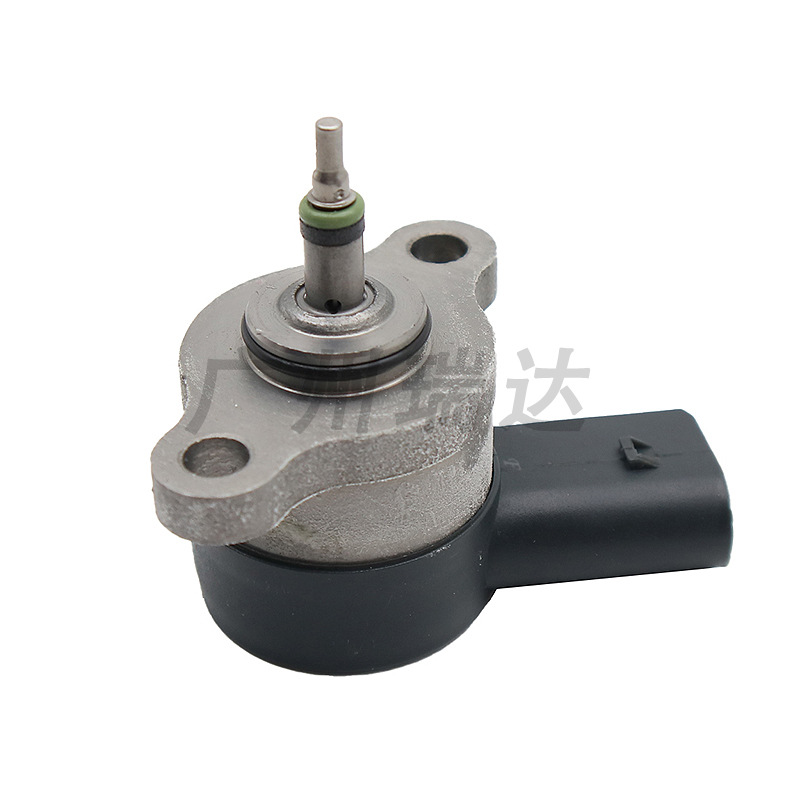 0281002698 Válvula reguladora de presión de carril común de Mercedes-Benz A6110780549 05139699AA