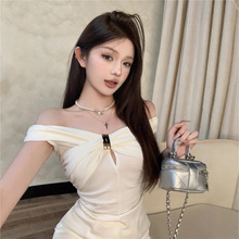 一字肩性感镂空短袖T恤女夏季修身褶皱辣妹白色短款小众气质上衣