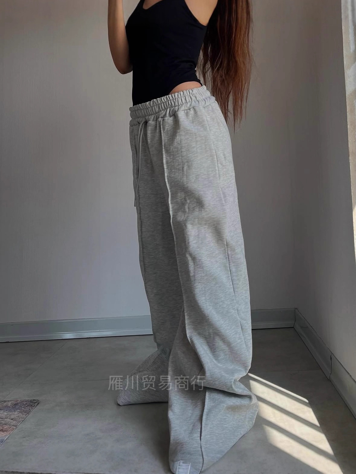 Europa y los Estados Unidos transfronterizos otoño y invierno gris pesado pantalones sueltos para mujeres al aire libre pantalones de piernas de calzado casuales image 4