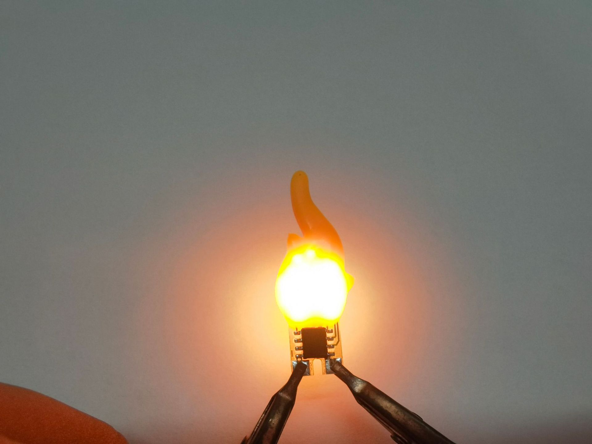 Filamento de letras 3V, filamento de forma especial, pieza de luz con forma de caricatura, forma creativa, lámpara de filamento con ambiente retro