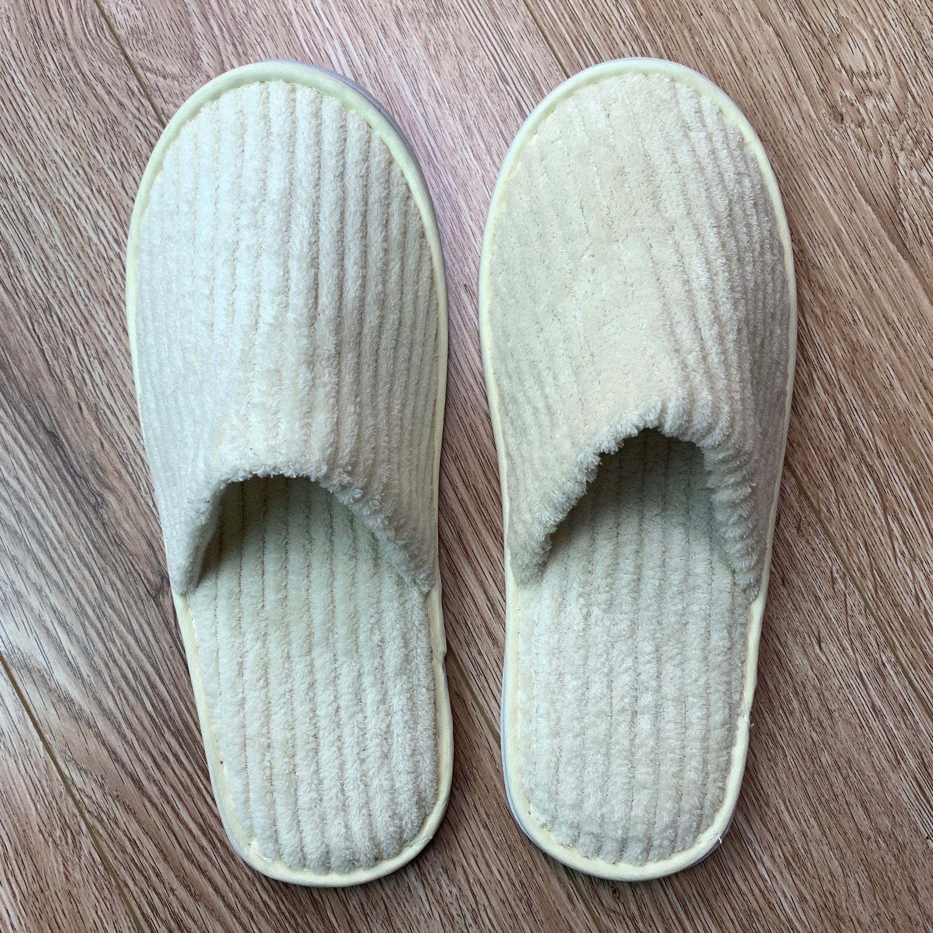 Striped light yellow coral velvet with light yellow edging with bottom