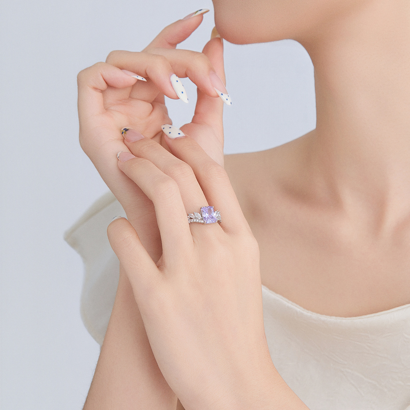 Asahei lujo ligero ángel ala geometría cuadrada anillo de azúcar de cobre lujo anillo de zircon artificial púrpura mujer