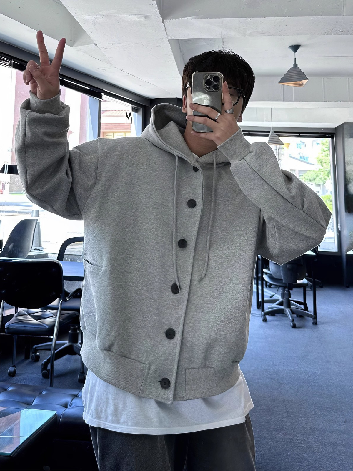 灰色连帽卫衣开衫男2025春秋新款韩版潮流时尚简约休闲运动外套潮