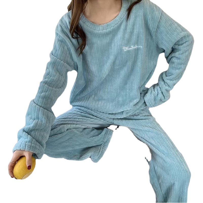 Pijamas de lana de coral de las mujeres 2022 moda de invierno traje caliente a rayas desgaste del hogar invierno engrosada prendas de vestir exteriores de las Mujeres Casa