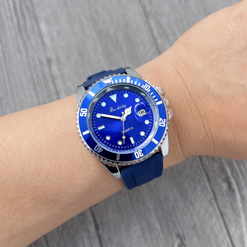 60g Weight Ordinary Glass Mirror Material Silica Gel Strap Material Watch Classification Pointer Display Type Buckle Buckle Style Round Dial Shape Casual Occasion Quartz Movement Solid Color Pattern All Seasons Season Unisex Gender Sport Style Style Sport Style Solid Color Buckle Quartz Watch 13