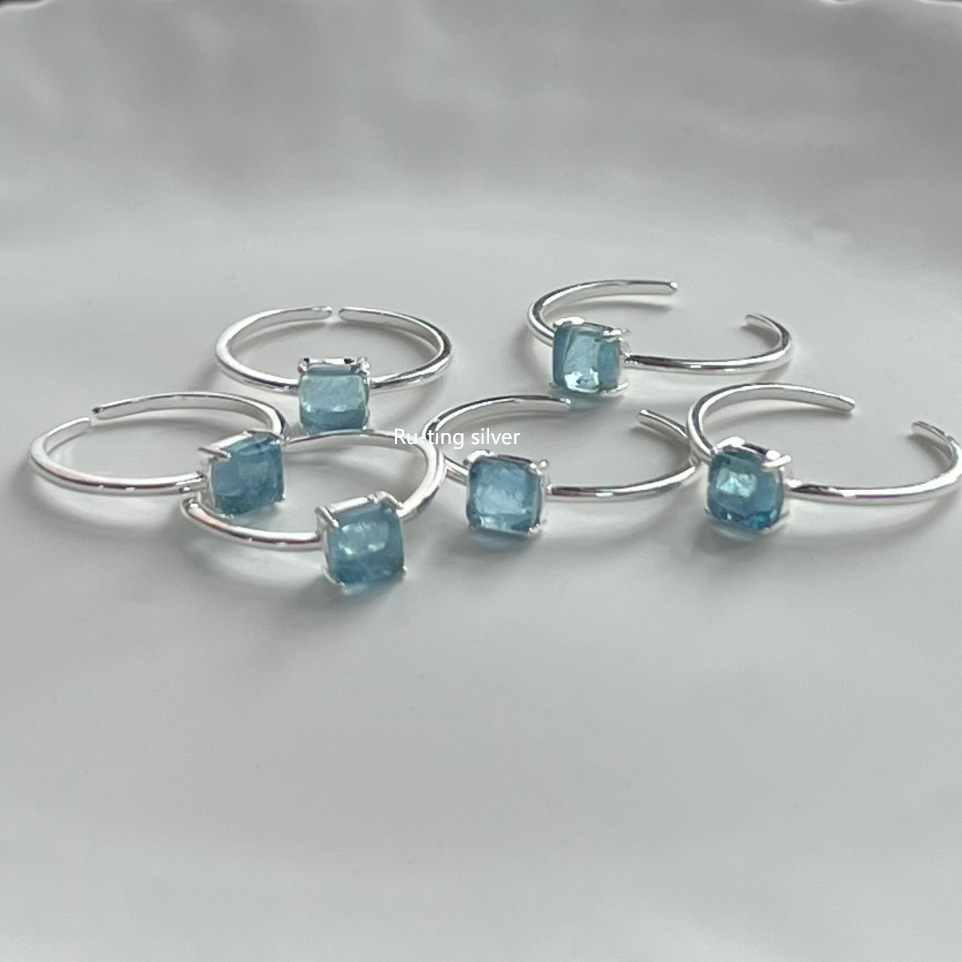 Natural Crystal And Gemstone Charm For Positive Energy And Luck_voghion.com