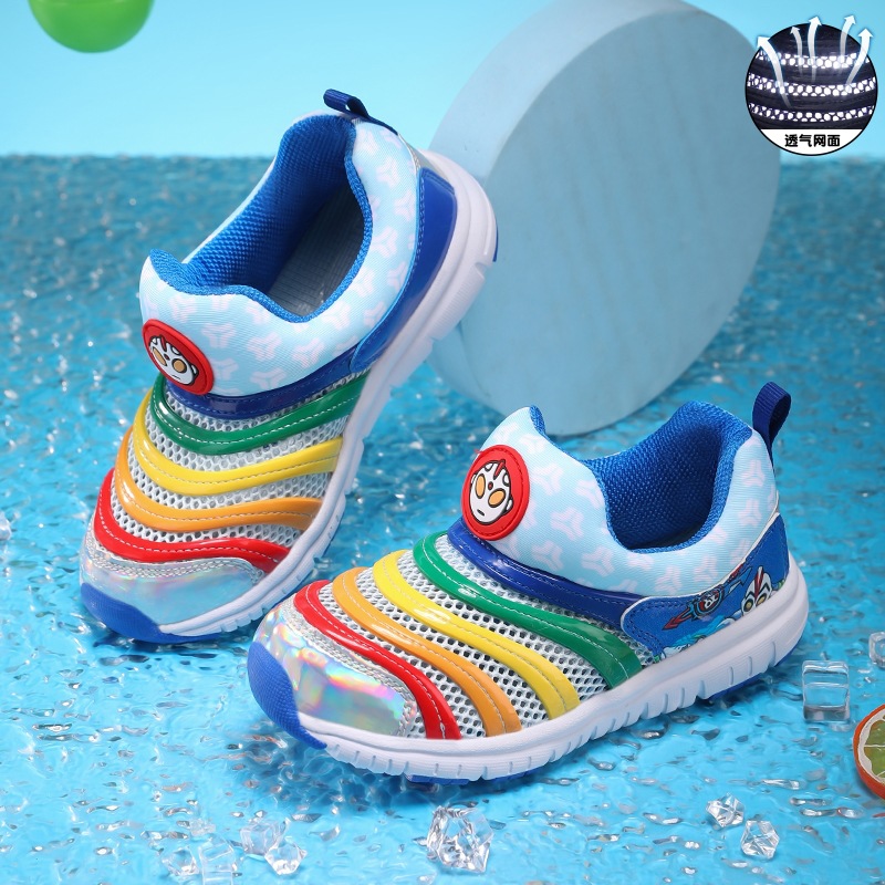 Zapatos infantiles de oruga primavera y verano nuevos zapatos transfronterizos transfronterizos de malla transpirables suaves zapatos deportivos para niños pequeños y medianos zapatos de bebé