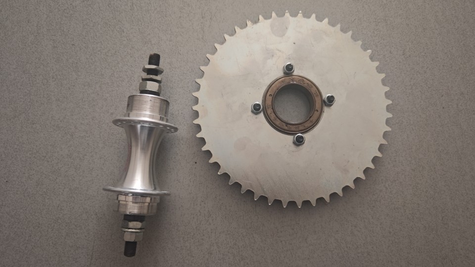 Bicycle Single Flying Sliding Power Tooth Film.