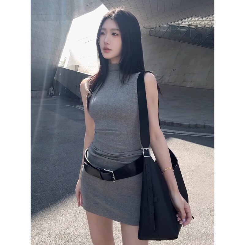 American High Street Retro Sweet and Spicy Sleeveless T-Shirt for Women, Summer Slim Fit, Waist-Cinching, Half-High Collar, Slimming Base Top