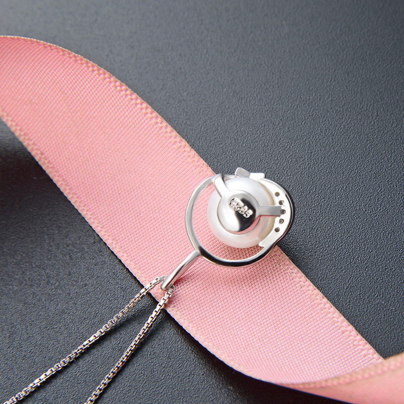 925 plata esterlina collar de perlas de agua dulce lujoso ligero de lujo de alta calidad colgante de clavícula de moda simple colgante de estrella y luna