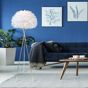 Cross-Border Popular Feather Floor Lamp Gold Pole Three-Pronged Goose Feather Lamp Bedside Lamp Bedroom Vertical Creative Feather Lamp