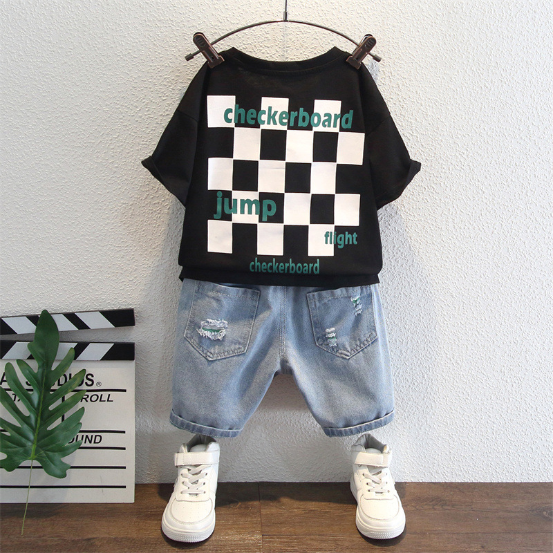 8017 Traje de verano para niños 25 nuevos tesoros para niños ropa extranjera ropa de verano para niños de moda ropa para niños de manga corta fresca y atractiva