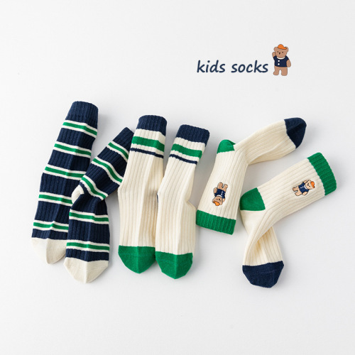 Children's socks for boys and girls, autumn and winter striped embroidered Korean-style trendy bear crew socks made of cotton