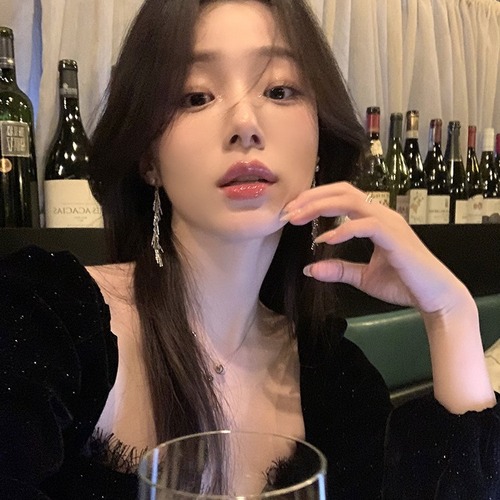 Wheat tassel earrings, feminine, high-end, light luxury, niche design earrings for women, 2024 new hot style earrings