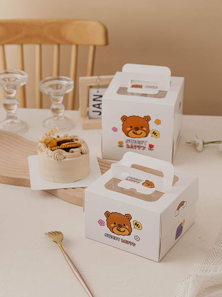 Ins Red Bear 4 / 6 pulgadas caja de pastel de cumpleaños ventana abierta más caja de cartón portátil alta horneado envasado musgo vasco