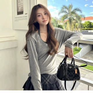 条纹挂脖背心防晒罩衫上衣韩系复古叠穿套装女早秋独特设计感上衣