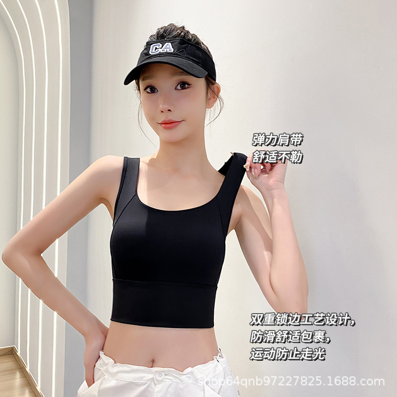 검은색