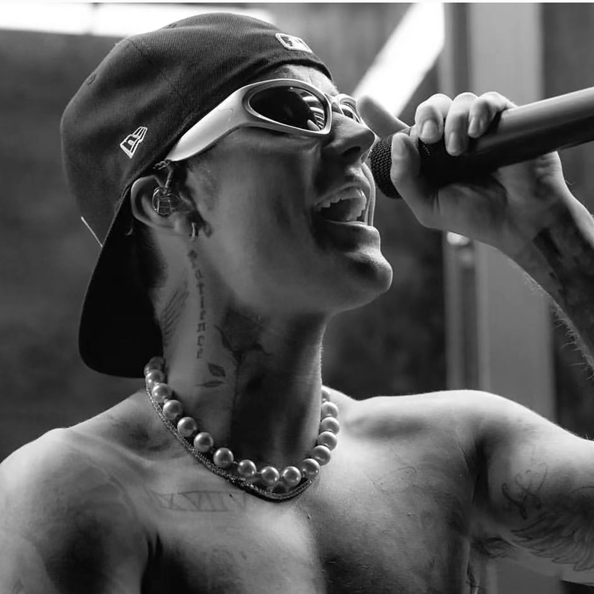 Millennium Future New Y2K Spicy Girl Cycling Punk Sports Network Occhiali da sole rossi Occhiali alla moda da donna_voghion.com