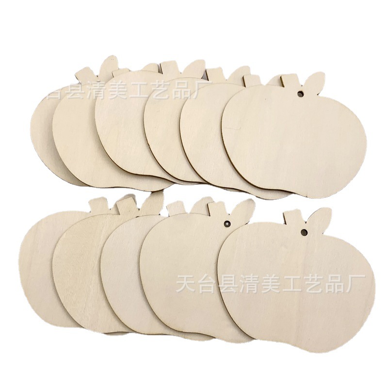 98*90mm pieza de madera de manzana colgante de madera decoración de troncos adorno de forma de manzana 20 piezas en un paquete