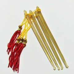 卸売天然牛角耳かき、長さ 8.5cm の羊角耳かき、環境に優しい羊角工芸品耳かき