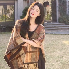 美拉德格子围巾披肩女外搭2025新款斗篷韩版高级感氛围感百搭批发