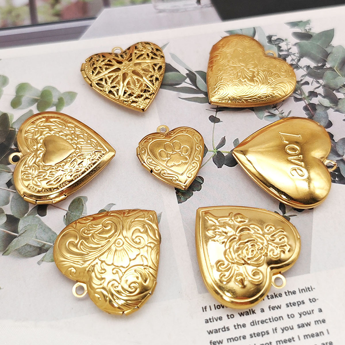 1 Piece Quantity 304 Stainless Steel Material 1 Piece 2.6*2.6CM 2.9*2.9CM 304 Stainless Steel Love Heart Shape Rose Pendant