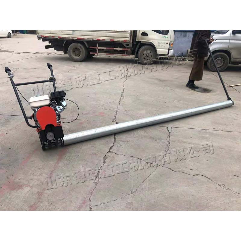 便携式手拉式护坡整平机 汽油混凝土电动振动梁 220v斜坡铺平机